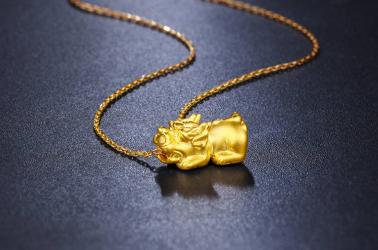 女士左手戴貔貅头朝里还是外  第2张