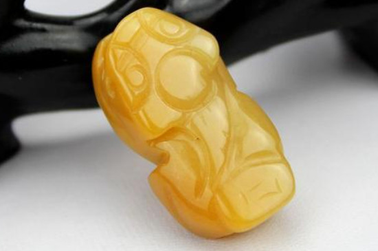 黄玉貔貅的佩戴忌讳  第2张