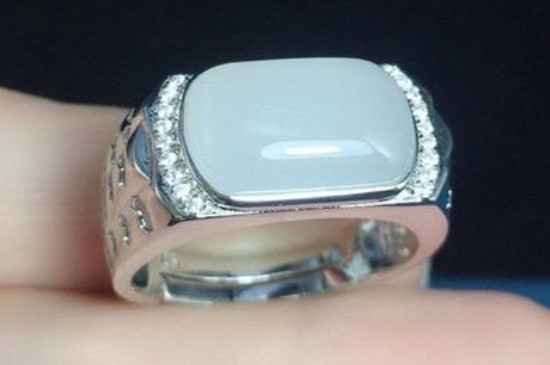 男士戴戒指戴哪只手  第3张