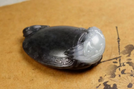 和田玉青花籽料为什么便宜  第3张