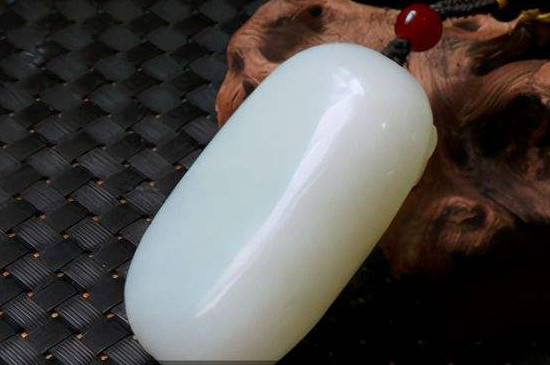 新疆且末料是不是和田玉  第3张