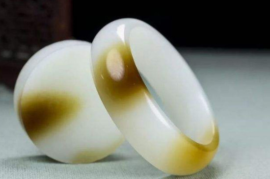 天山玉和和田玉的区别  第2张