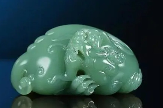 和田玉与翡翠的区别  第3张