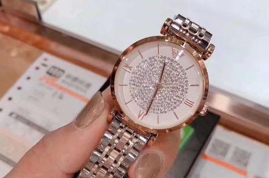 阿玛尼满天星手表真假辨别图  第3张