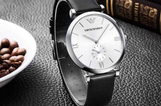 阿玛尼手表调时间图解  第3张