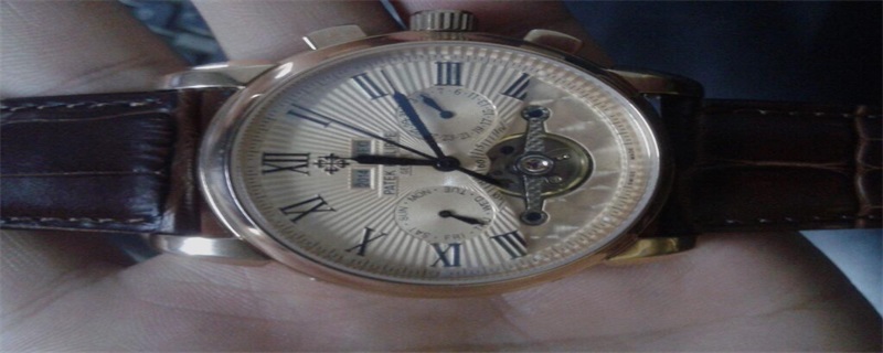 百达翡丽手表的型号在哪里看  第1张