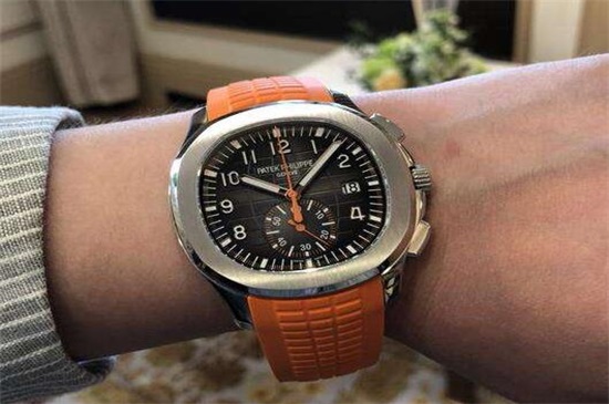 百达翡丽鹦鹉螺5726怎样换表带  第2张