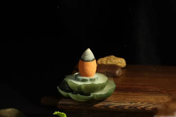 和田玉中的‘黑色羊脂’——塔青  第2张