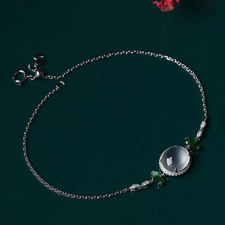 玻璃种翡翠价格一直在上涨，普通人就很难收藏了吗？！  第4张