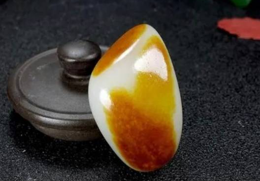 和田玉和新疆和田玉，竟然不是同一个东西？  第2张