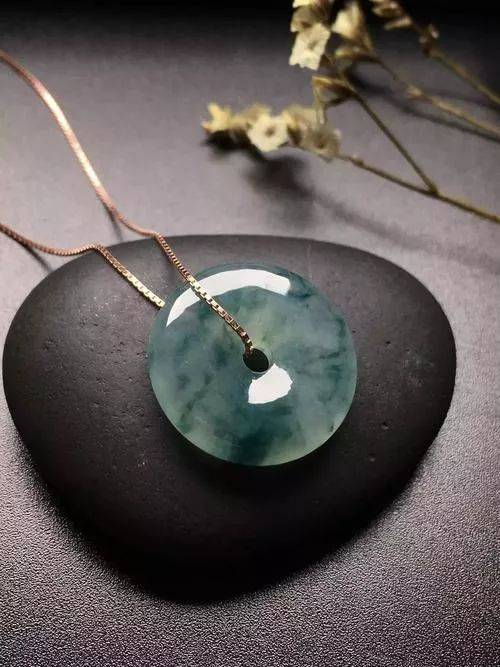 如何选购翡翠，做一个聪明的买玉者  第2张