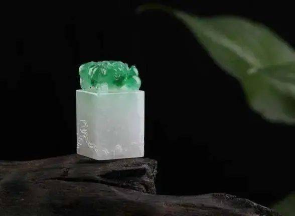 对于翡翠雕工该怎么看？怎样才算好呢？  第3张