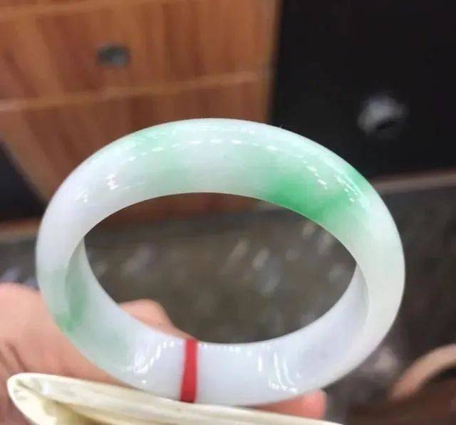 翡翠的种类繁多，教你认识翡翠的“种”  第6张