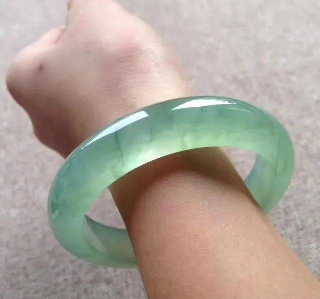 翡翠的种类繁多，教你认识翡翠的“种”  第7张