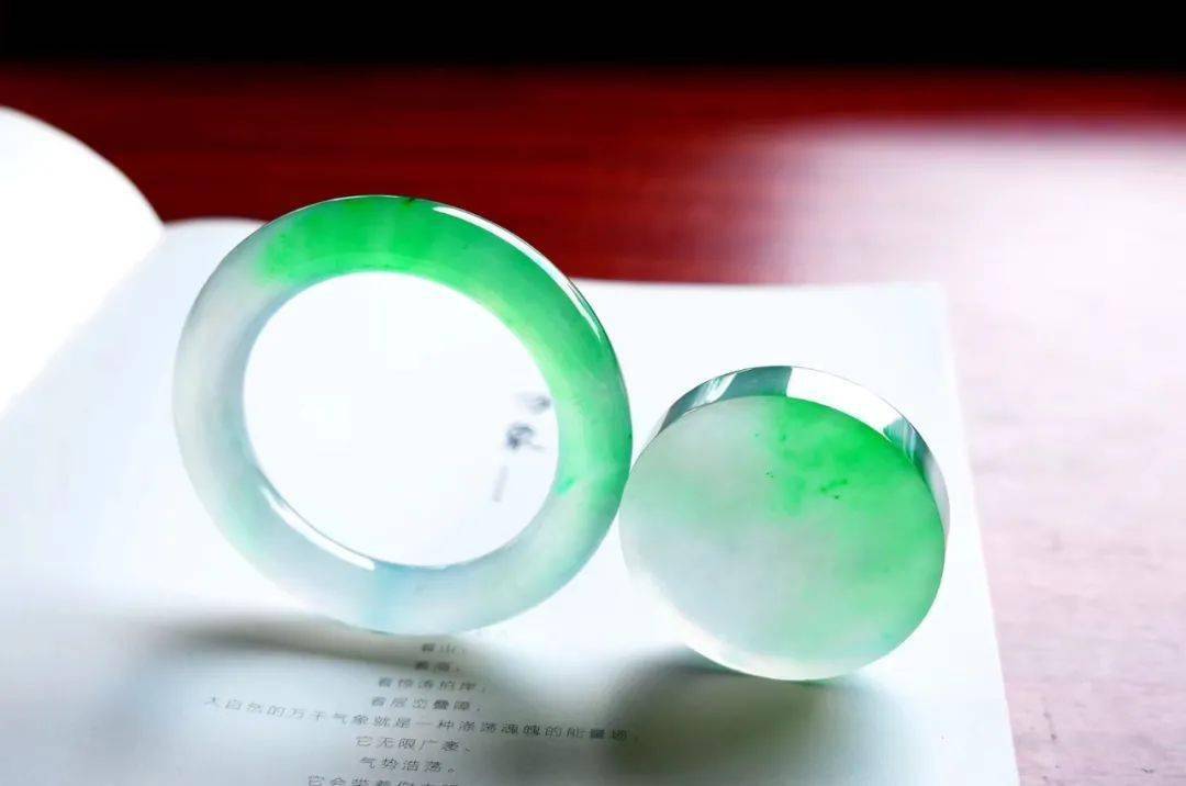 从翡翠到翡翠手镯，你知道它经历了什么吗？  第12张