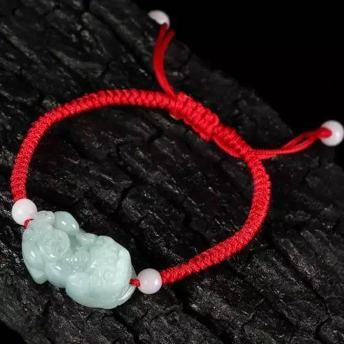 翡翠挂绳搭配全攻略  第5张