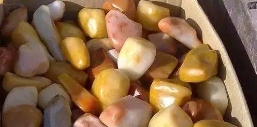 金丝玉到底是什么玉石  第4张