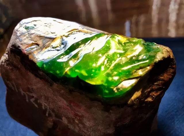 想要“赌石”暴富，这几个技巧你必须掌握！  第3张