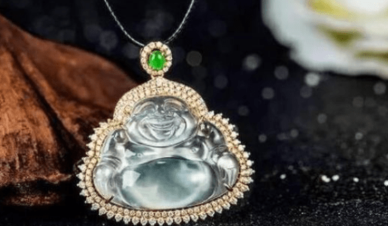 翡翠的知识你真的了解吗？翡翠界的四大你知道分别是什么吗？  第2张