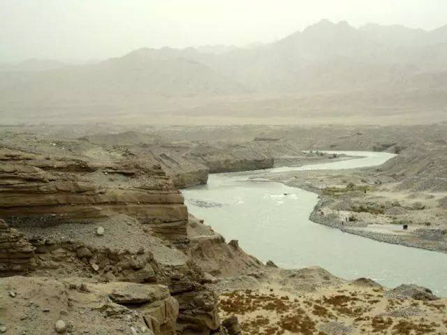 一块和田玉经历了什么吗？ 才能到了你的手上！  第4张