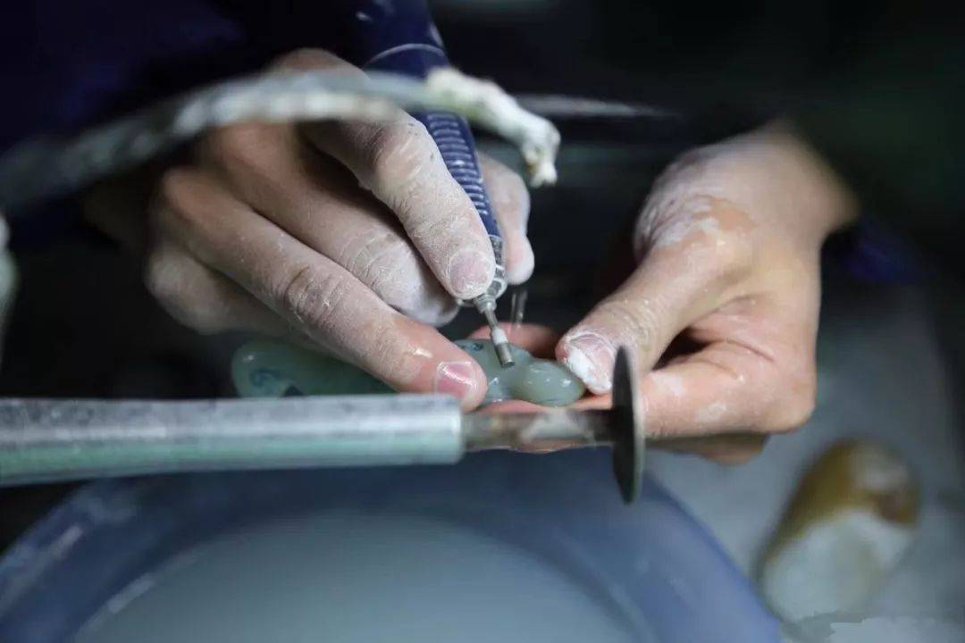 一块和田玉经历了什么吗？ 才能到了你的手上！  第20张