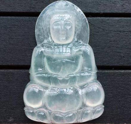 翡翠市场什么样的翡翠升值空间大？  第5张