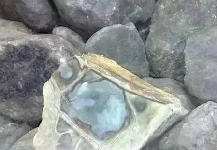 这些处理过的翡翠骗人不浅，你碰到过吗？  第2张