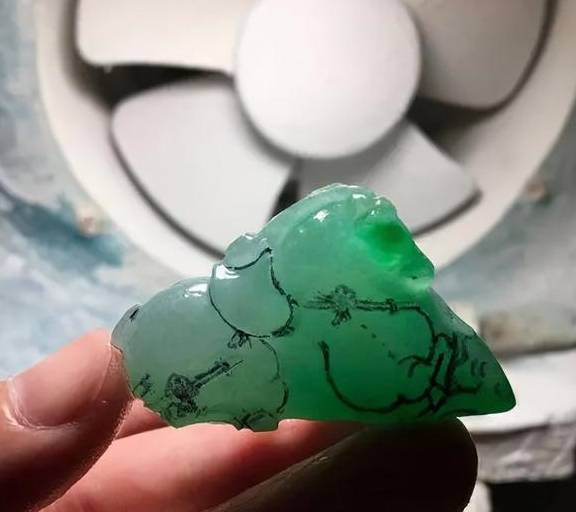 翡翠雕刻是怎样做到工必有意，意必吉祥  第4张