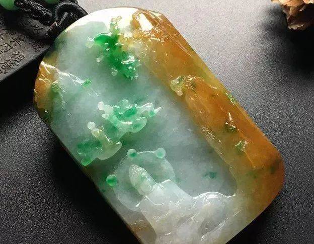 教你如何判断翡翠雕工的好坏  第2张