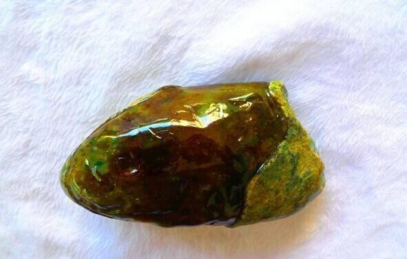 来来来，大家伙看看最值钱的石头长什么样！  第6张