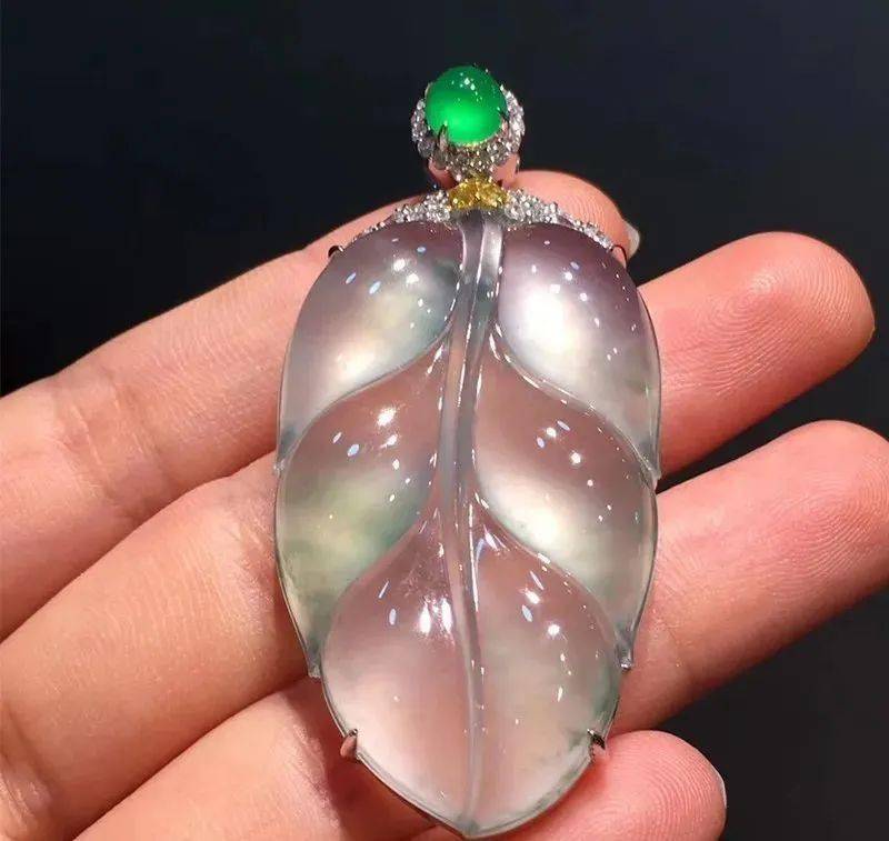 翡翠冰糯种和冰种的价值区别，看完你就懂  第7张