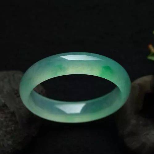 飘花手镯的价值体现在哪些方面？  第3张