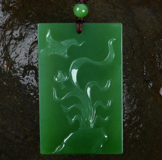 和田玉碧玉有黑点到底好不好？  第4张