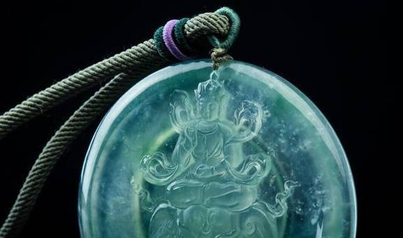 翡翠真的有灵性吗？如何温养翡翠，留住翡翠的灵性  第5张