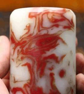 市场突现“鸡血红玛瑙”，到底是新玉种还是玻璃仿制品  第4张