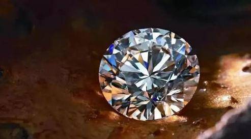 受人追捧200年代表爱情的钻石，如今可以制造了?  第1张