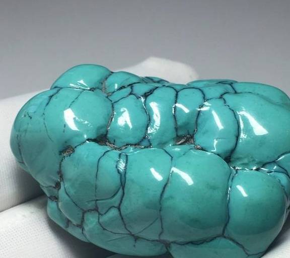 原来绿松石也可以“整容”？整容过后的绿松石，颜值提升100倍！  第2张