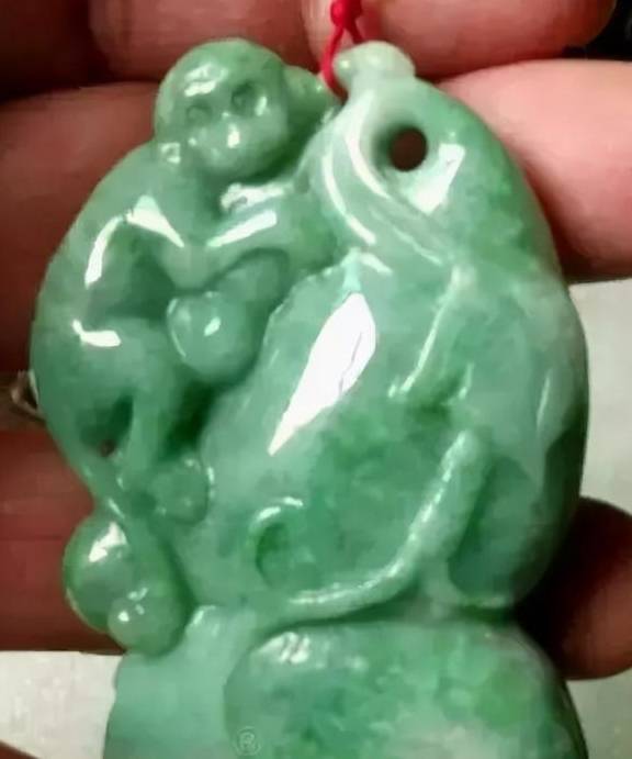 豆青翡翠价格是多少？豆种翡翠真的都是廉价货么？  第3张