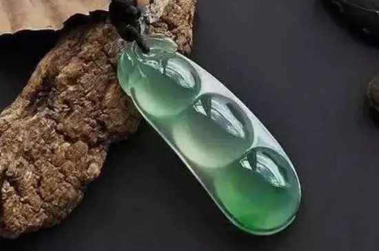 三个豆子的翡翠有什么含义  第2张