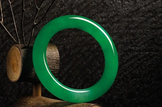 翡翠里的棉戴久了会化开吗  第2张