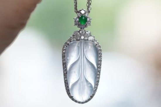 翡翠叶子有什么寓意  第3张