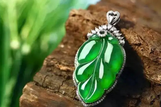 定制翡翠什么意思  第3张