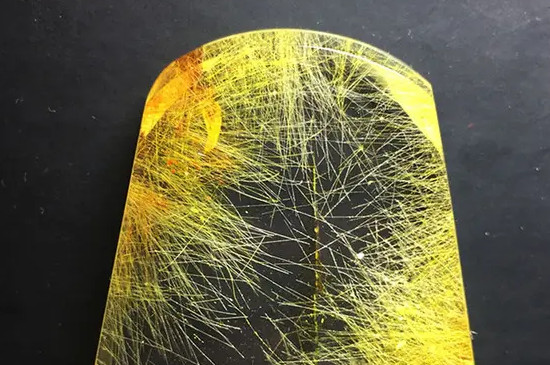 金发晶戴左手还是右手  第2张