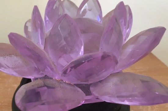 各种颜色水晶的寓意  第4张