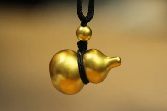 黄金葫芦吊坠的寓意是什么  第3张