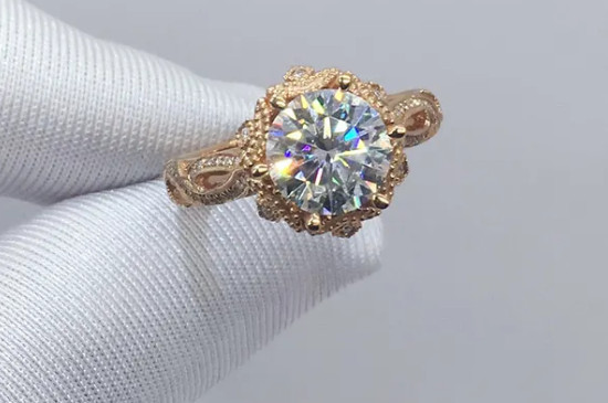 什么是莫桑钻石  第3张