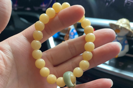 男人手串为什么不能戴左手  第3张