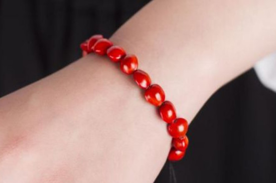 相思豆手链有什么寓意  第2张