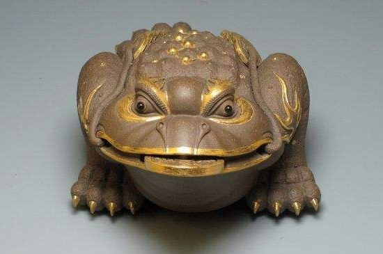 金蟾的寓意是什么  第7张