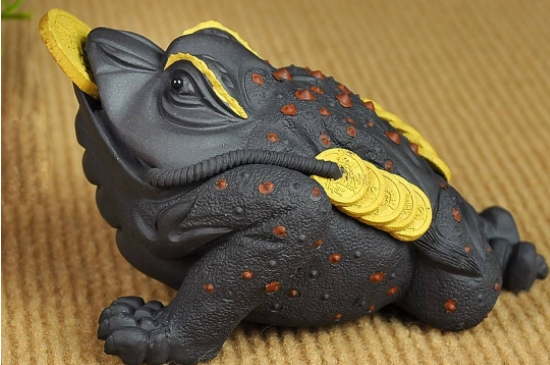 金蟾上的灰可以随便擦吗  第8张